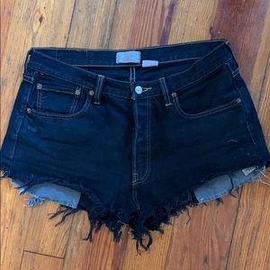 Levi’s cut off denim shorts